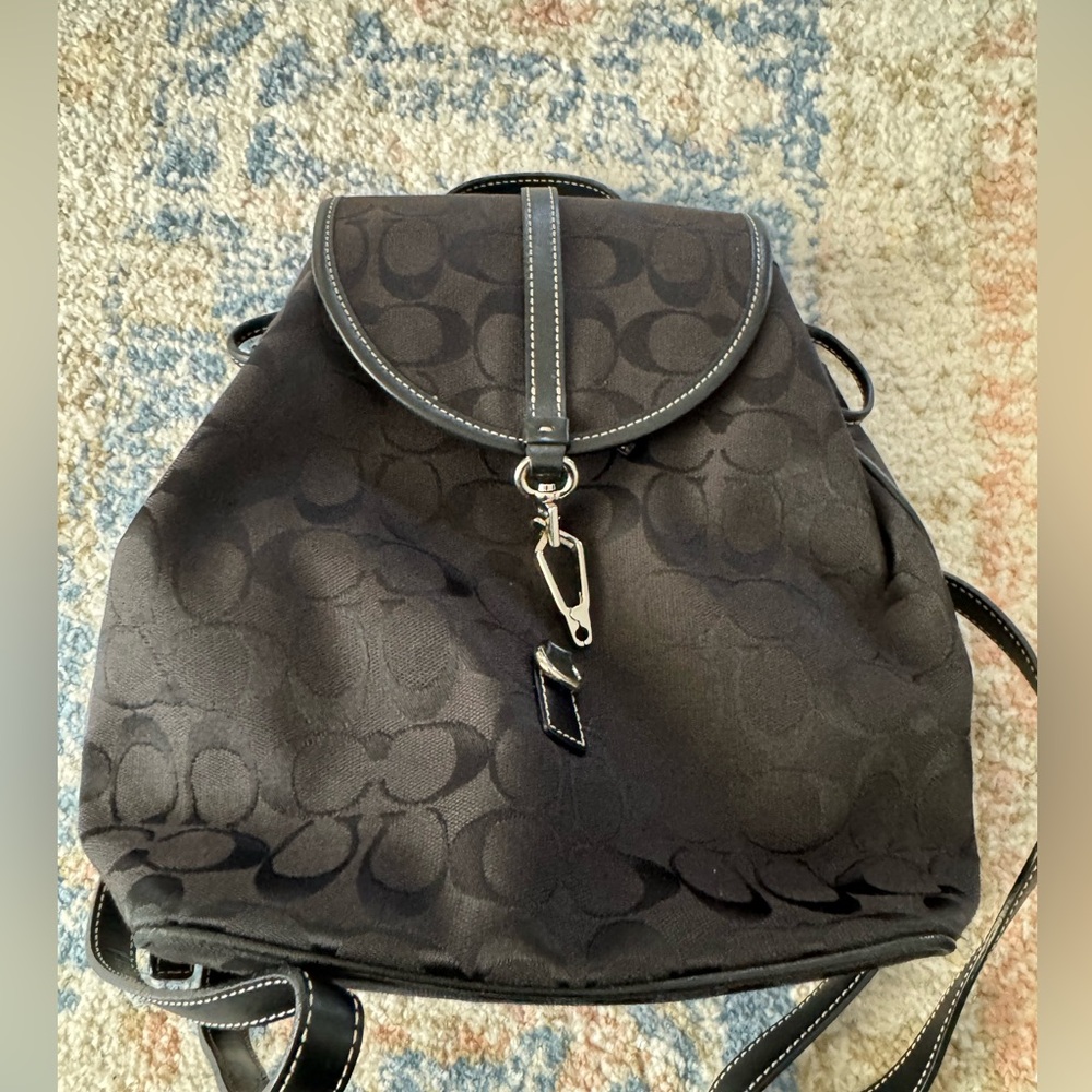 🌟 Authentic Vintage Coach Signature logo Backpack in Black w/ dust bag